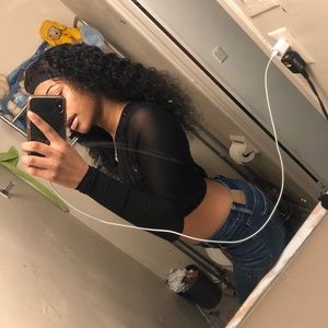 Meet your Posher, Trishante